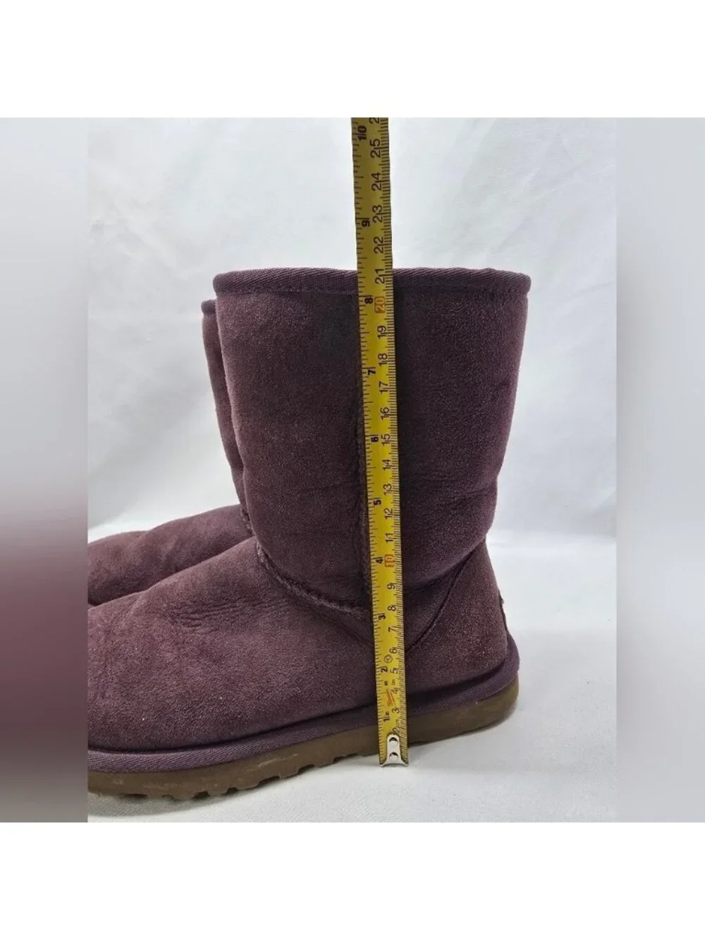 UGG F23112D Classic Short  PURPLE  Sheepskin Boots Women size 6- Stains